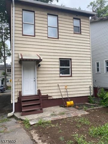 54 Rutgers St, Irvington Twp., NJ 07111