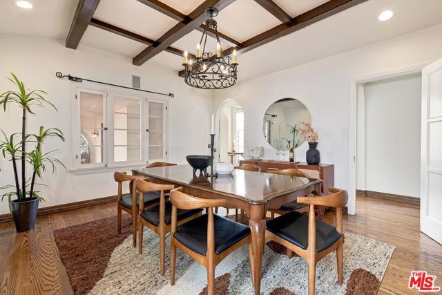 10525 Almayo Avenue, Los Angeles, CA 90064