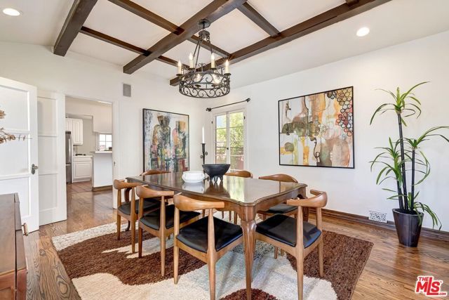 10525 Almayo Avenue, Los Angeles, CA 90064