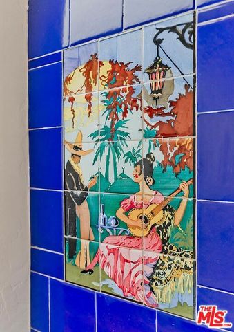 10525 Almayo Avenue, Los Angeles, CA 90064