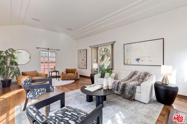 10525 Almayo Avenue, Los Angeles, CA 90064