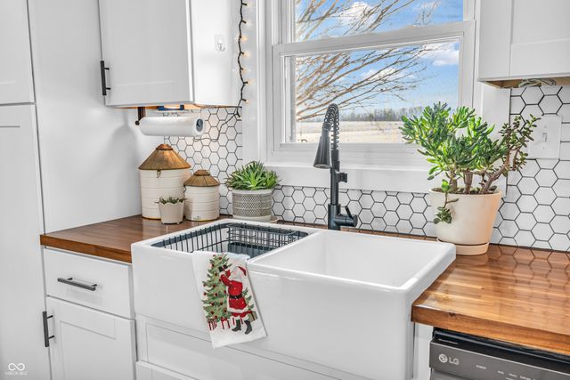 5119 W State Road 32, Crawfordsville, IN 47933