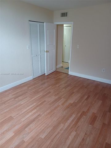 1800 SW 81st Ave 1203, North Lauderdale, FL 33068