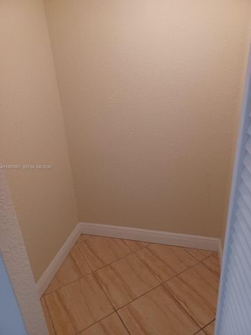 1800 SW 81st Ave 1203, North Lauderdale, FL 33068