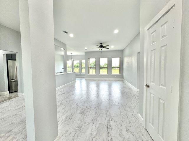 226 Lakeview Drive, Runaway Bay, TX 76426
