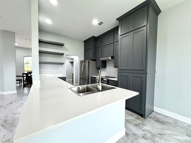 226 Lakeview Drive, Runaway Bay, TX 76426