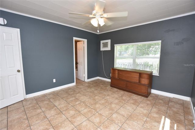 928 E VALENCIA STREET, Lakeland, FL 33805