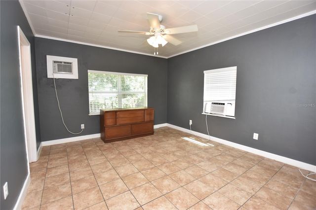 928 E VALENCIA STREET, Lakeland, FL 33805