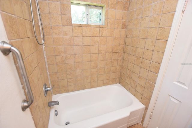 928 E VALENCIA STREET, Lakeland, FL 33805