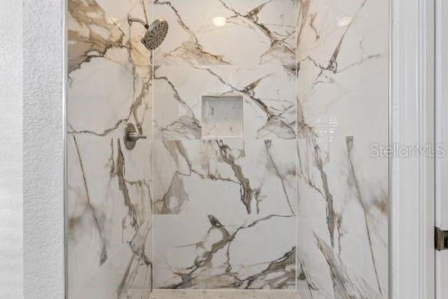 5107 NE 122ND BOULEVARD, Oxford, FL 34484