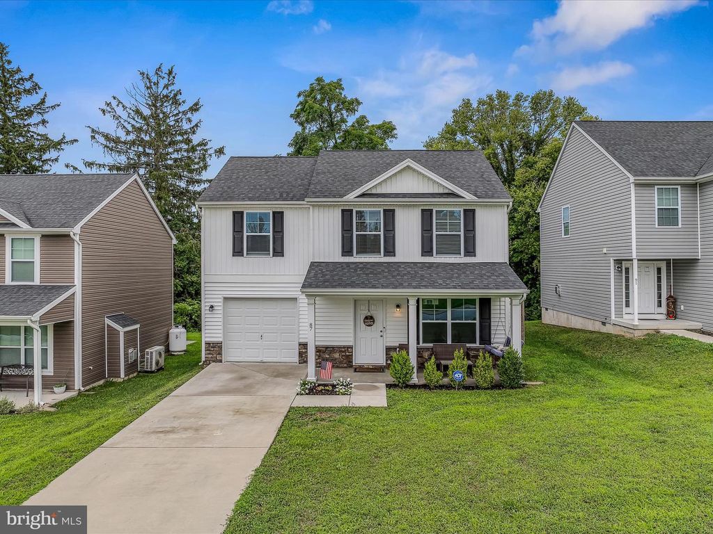 87 NATHANIEL DR, Charles Town, WV 25414