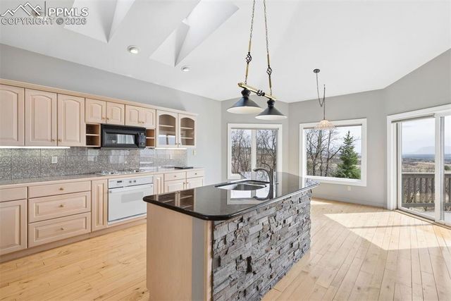 265 Ox Yoke Way, Monument, CO 80132