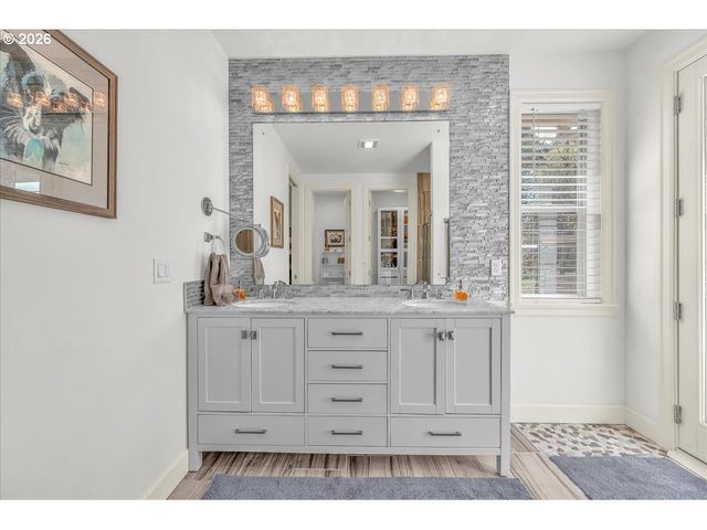 56840 HUMMINGBIRD Ln, Warren, OR 97053
