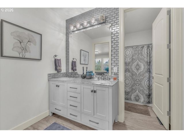 56840 HUMMINGBIRD Ln, Warren, OR 97053
