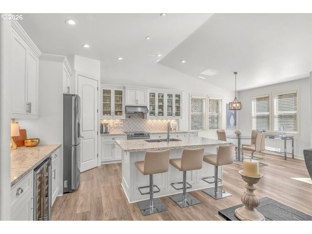 56840 HUMMINGBIRD Ln, Warren, OR 97053