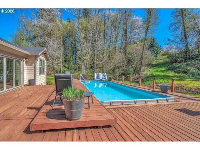 56840 HUMMINGBIRD Ln, Warren, OR 97053