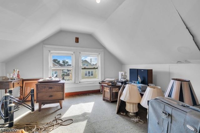 927 Meredith Ave, Elizabeth City, NJ 07202