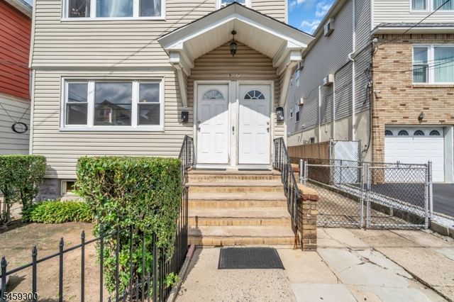 927 Meredith Ave, Elizabeth City, NJ 07202