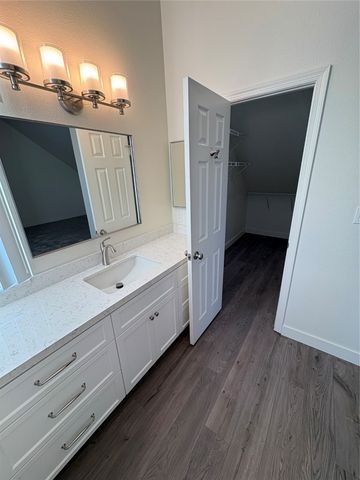 310 Corsair, Seal Beach, CA 90740