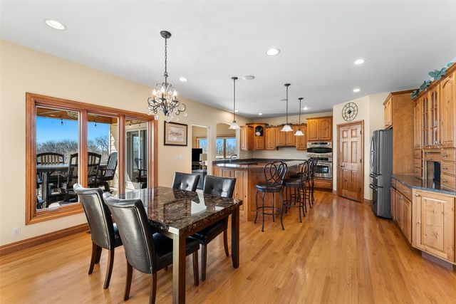 4601 Plumberry Road, Ely, IA 52227