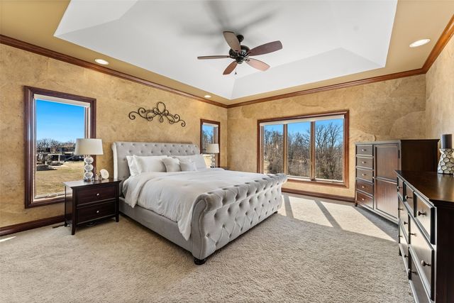 4601 Plumberry Road, Ely, IA 52227