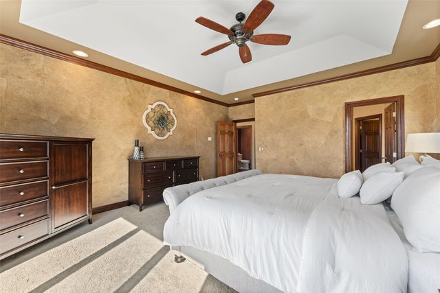 4601 Plumberry Road, Ely, IA 52227