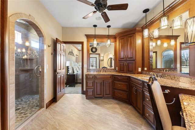 4601 Plumberry Road, Ely, IA 52227