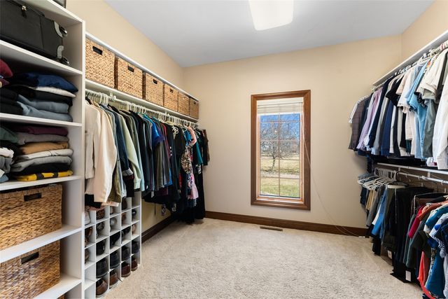 4601 Plumberry Road, Ely, IA 52227