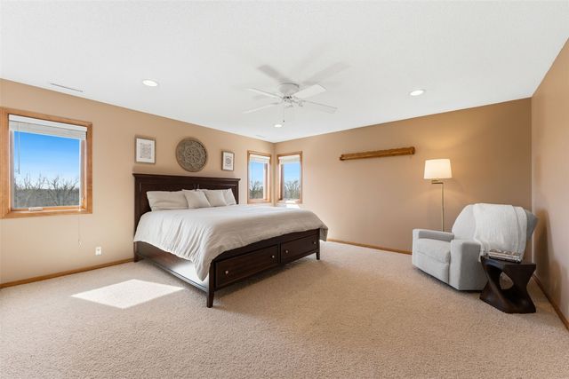 4601 Plumberry Road, Ely, IA 52227