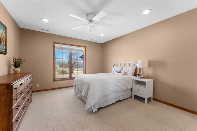 4601 Plumberry Road, Ely, IA 52227