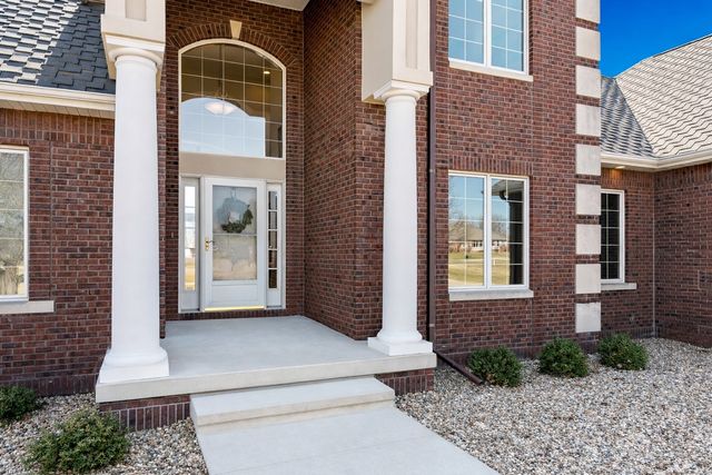 4601 Plumberry Road, Ely, IA 52227