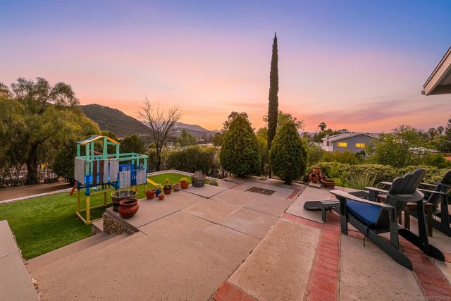 24563 Del Amo Rd, Ramona, CA 92065