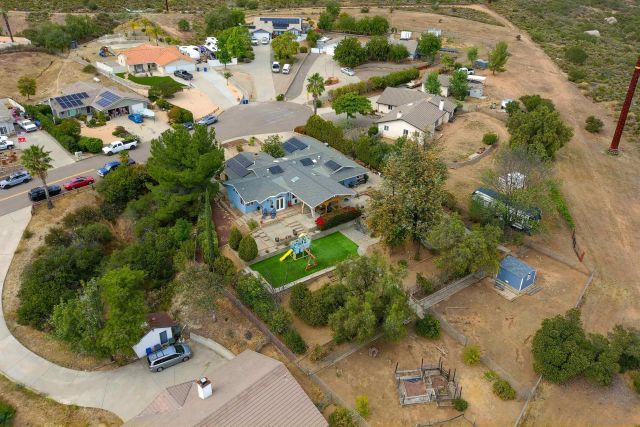 24563 Del Amo Rd, Ramona, CA 92065