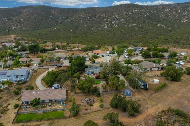24563 Del Amo Rd, Ramona, CA 92065