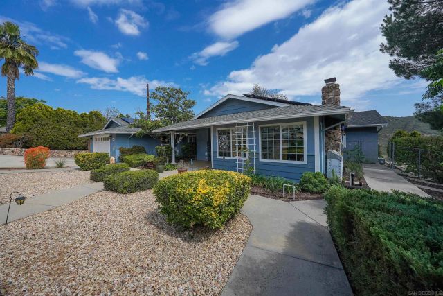 24563 Del Amo Rd, Ramona, CA 92065