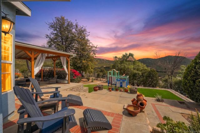 24563 Del Amo Rd, Ramona, CA 92065