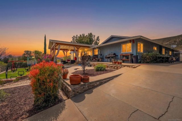 24563 Del Amo Rd, Ramona, CA 92065