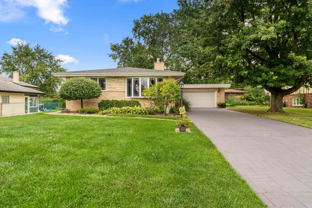 12449 S Mcvickers Avenue, Palos Heights, IL 60463