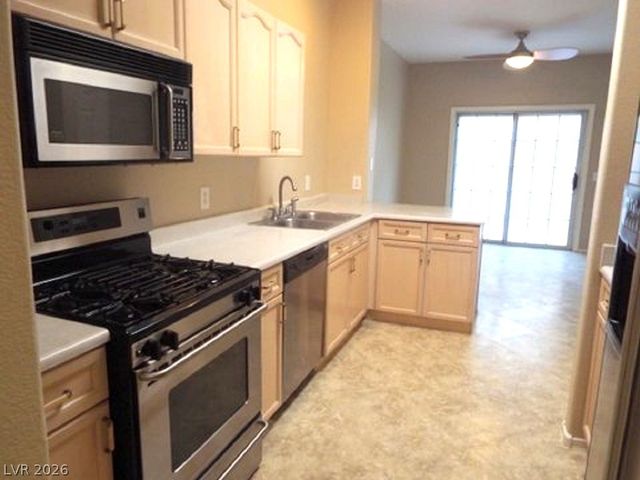 9623 Gunsmith Drive, Las Vegas, NV 89123