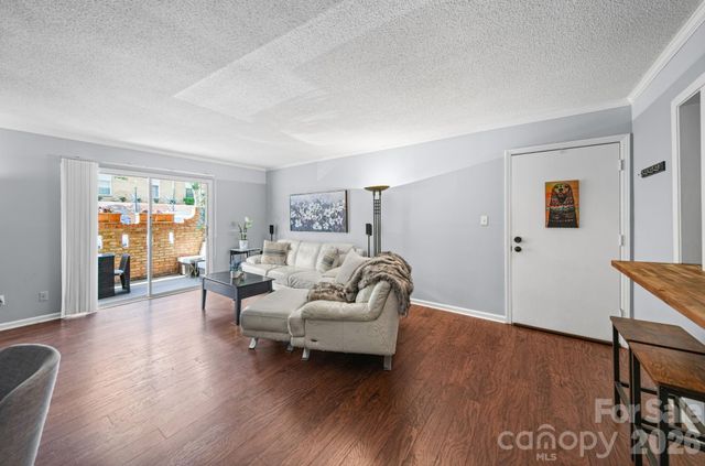 4739 Hedgemore Drive N, Charlotte, NC 28209