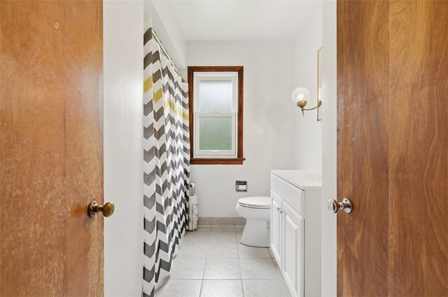 2207 Ridgevue Ave, Aliquippa, PA 15001