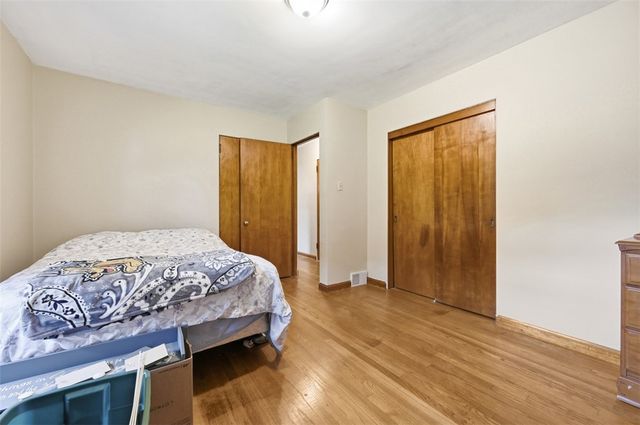 2207 Ridgevue Ave, Aliquippa, PA 15001
