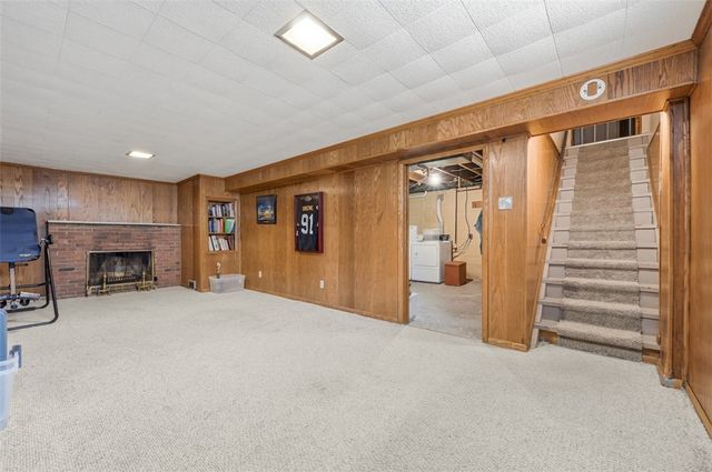 2207 Ridgevue Ave, Aliquippa, PA 15001