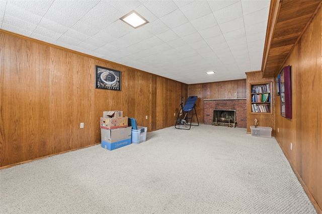 2207 Ridgevue Ave, Aliquippa, PA 15001