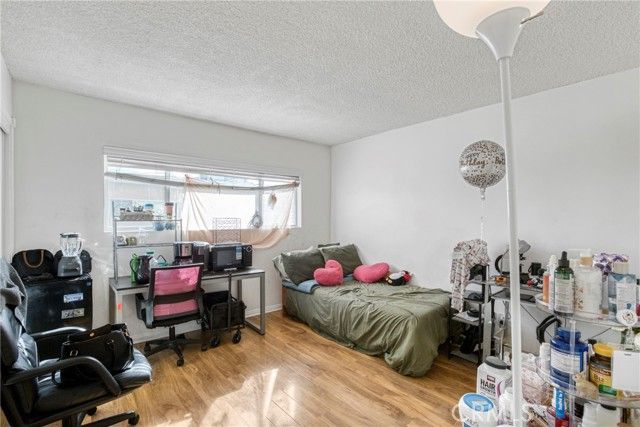 6339 Morse, North Hollywood (los Angeles), CA 91606