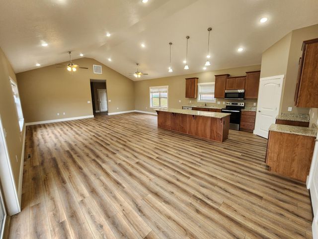 158 Grand Pointe Drive, Branson, MO 65616