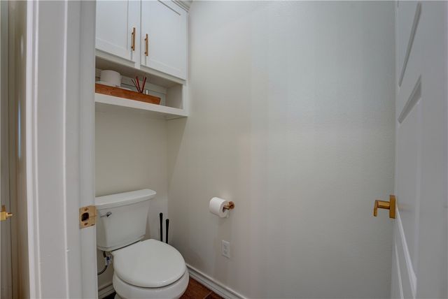 1501 Kenwood Dr, Aransas Pass, TX 78336