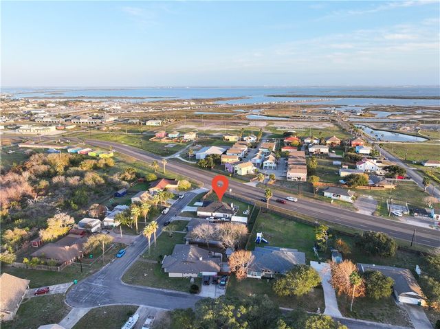 1501 Kenwood Dr, Aransas Pass, TX 78336