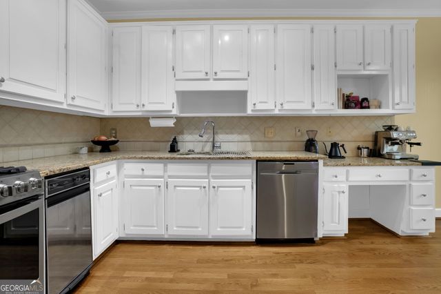 7155 Roswell Road 14, Sandy Springs, GA 30328