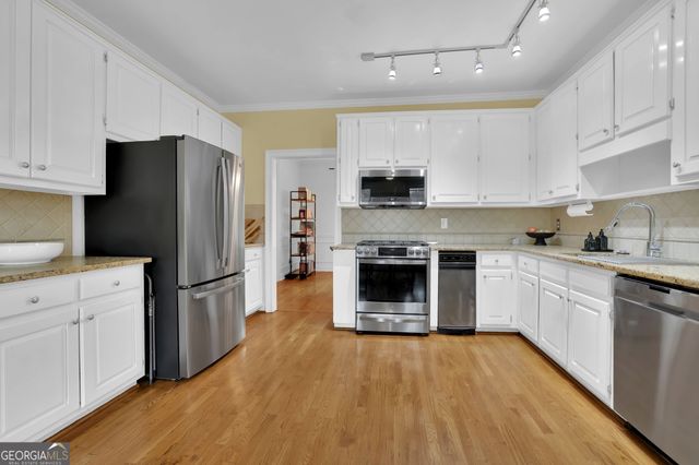 7155 Roswell Road 14, Sandy Springs, GA 30328